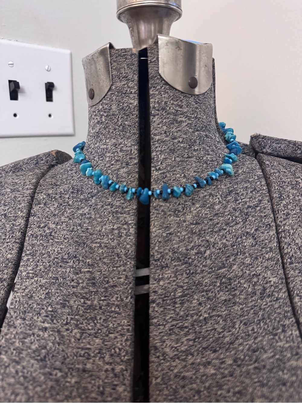 Women’s Single Strand Southwest Style Turquoise Chip Choker